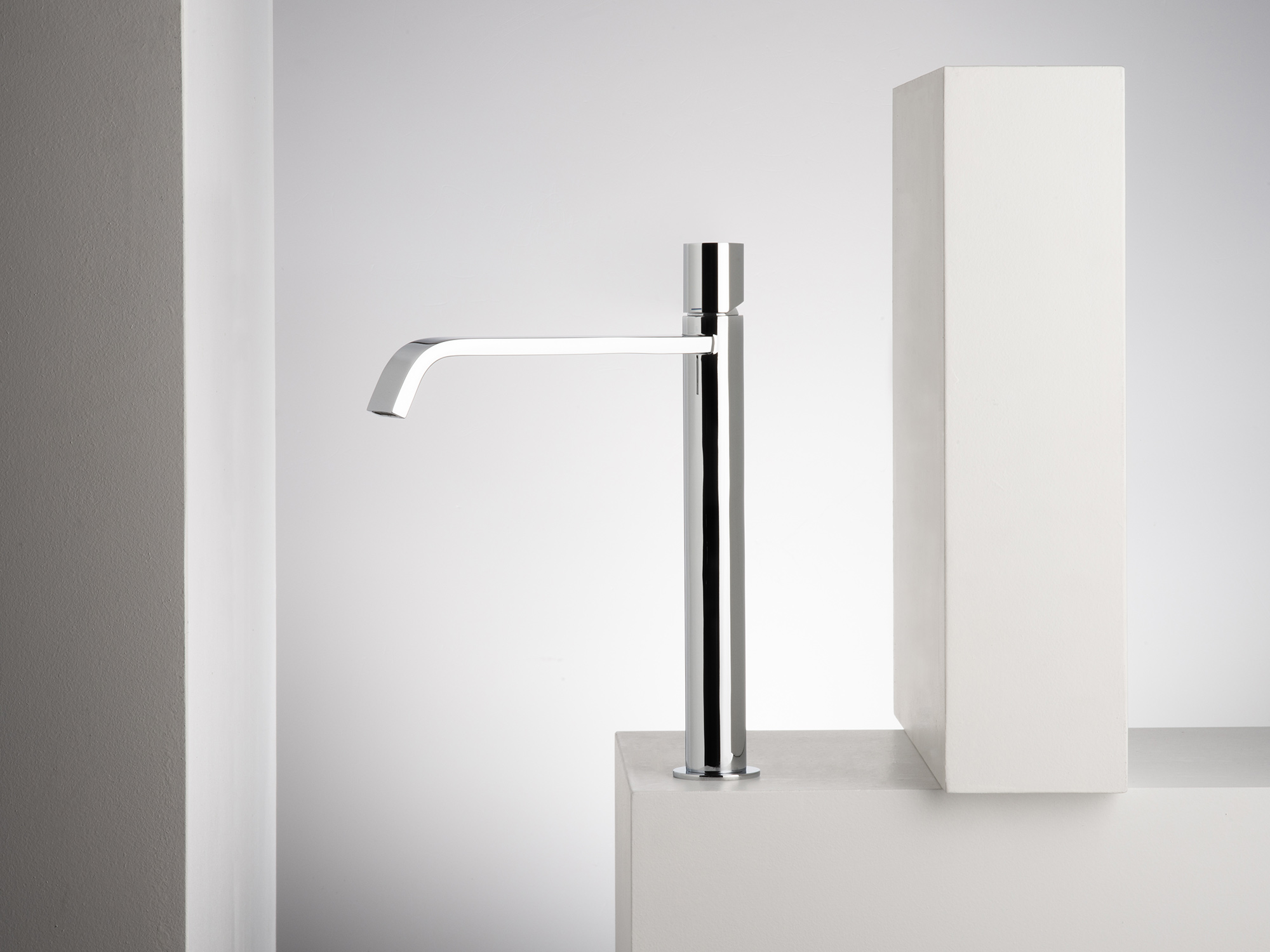 Tall basin mixer Emmevi Minù 83006 with click-clack waste – 3