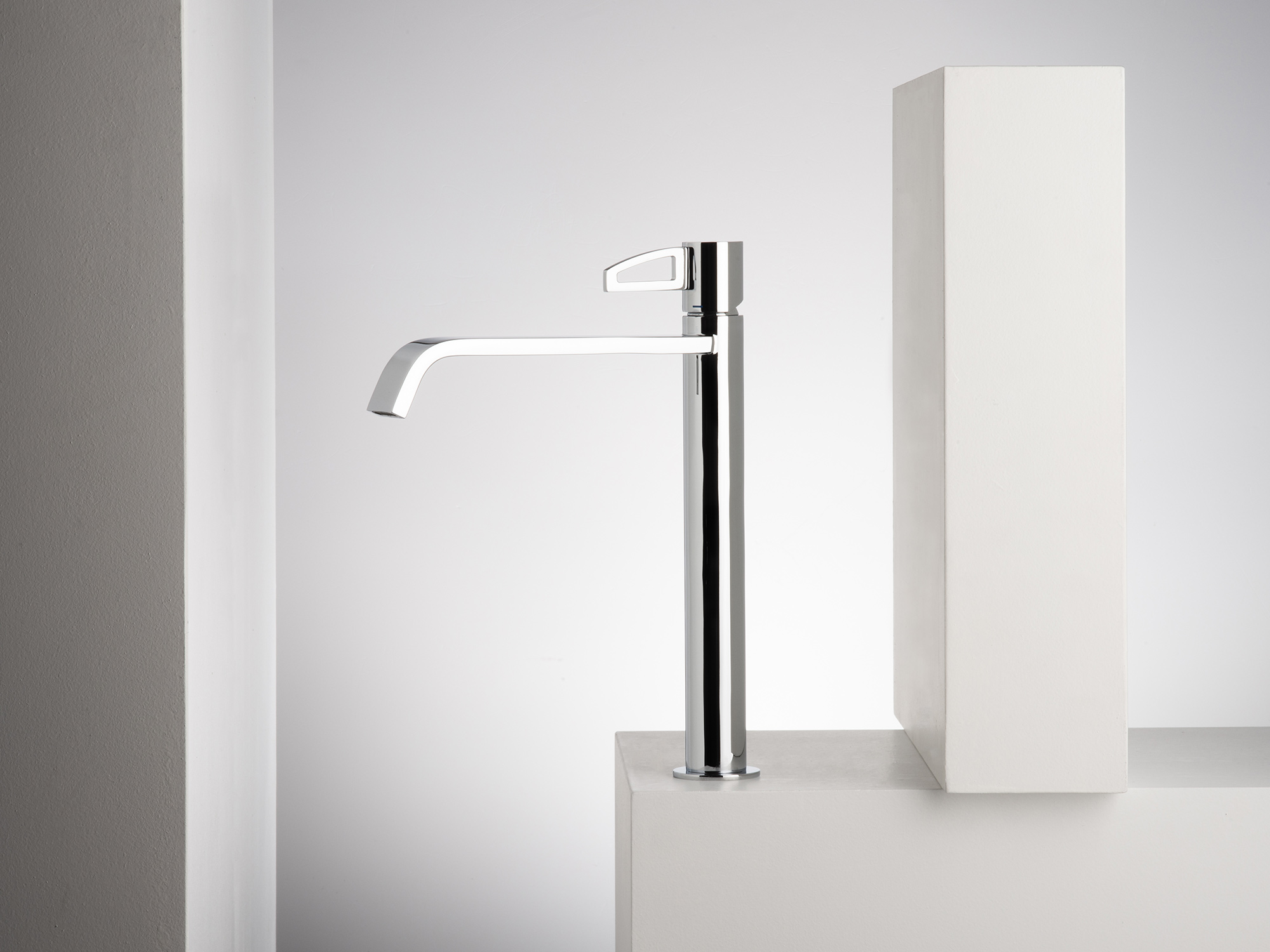 Tall basin mixer Emmevi Minù 83006 with click-clack waste – 4