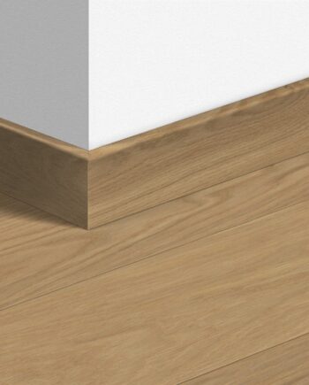 Water-resistant wooden skirting board Quick-Step Desert Oak Extra Matt for parquet, veneered, 16x80x2400 mm